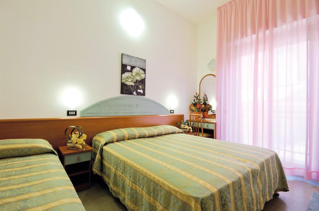 Hotel Pineta Bellaria-Igea Marina Ruang foto