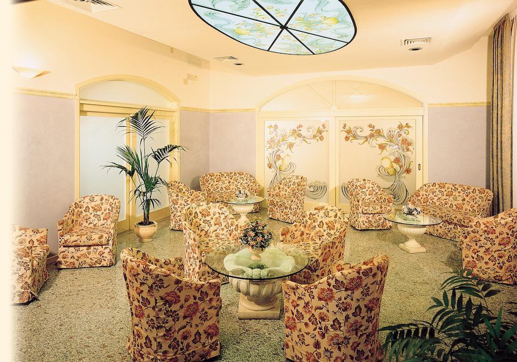 Hotel Pineta Bellaria-Igea Marina Ruang foto