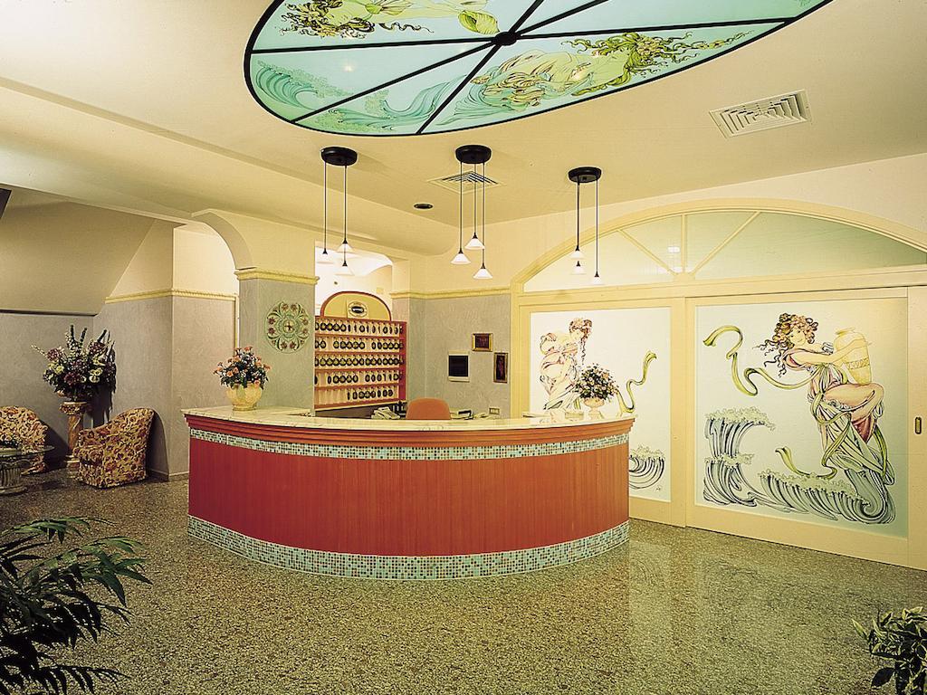 Hotel Pineta Bellaria-Igea Marina Bagian luar foto