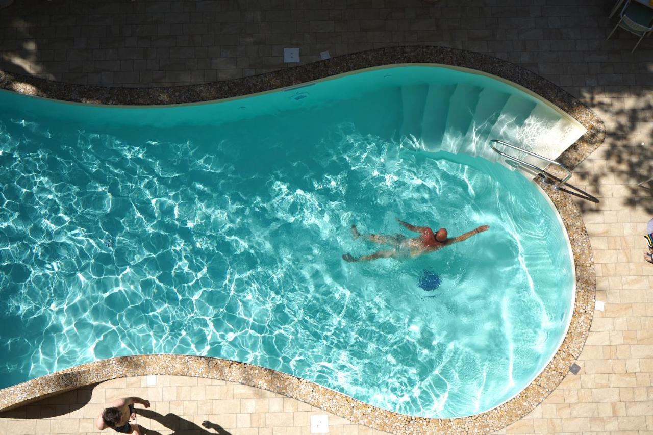 Hotel Pineta Bellaria-Igea Marina Bagian luar foto